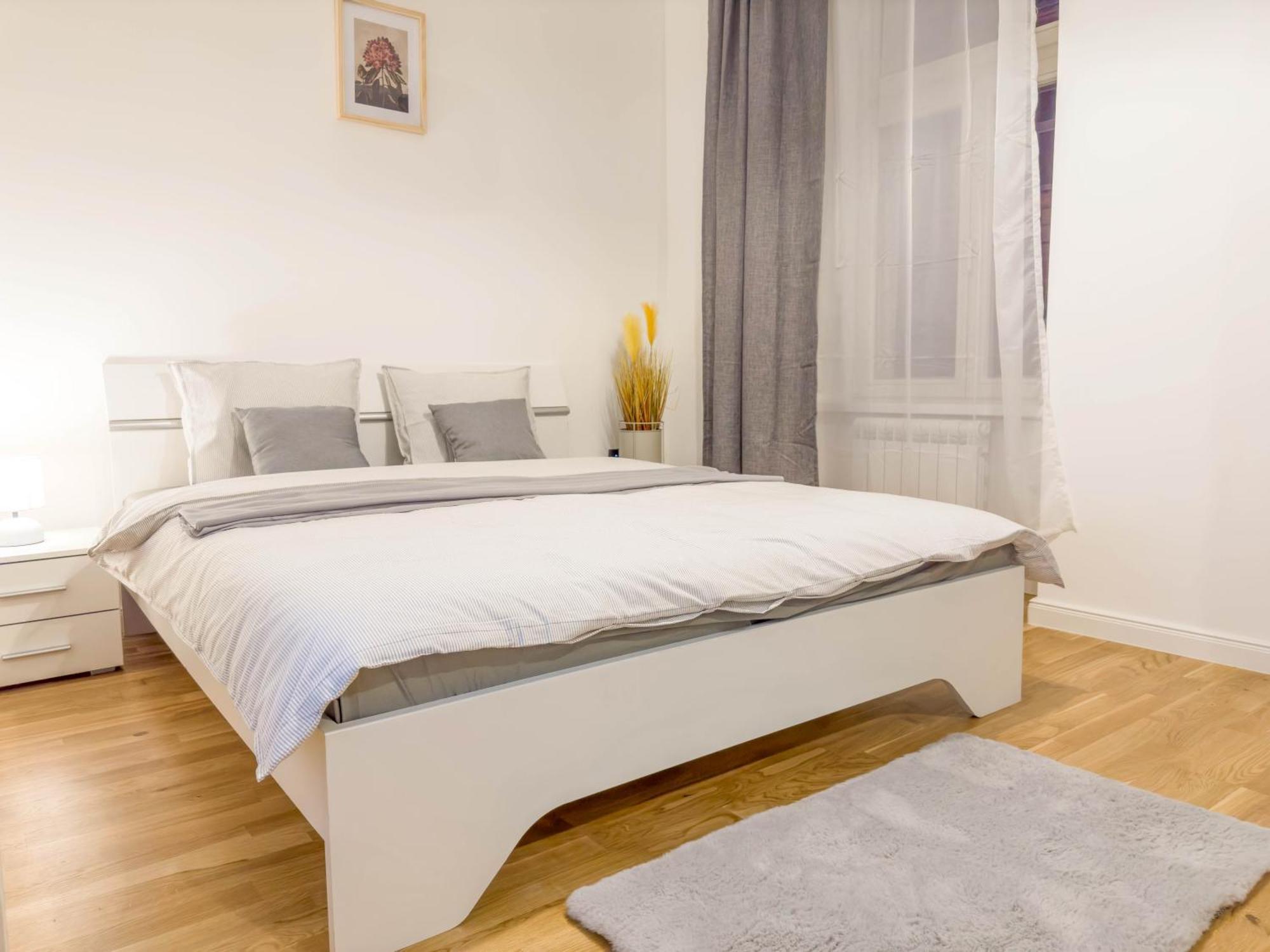 Cozy In 1 Next To Florenc Station Apartment
